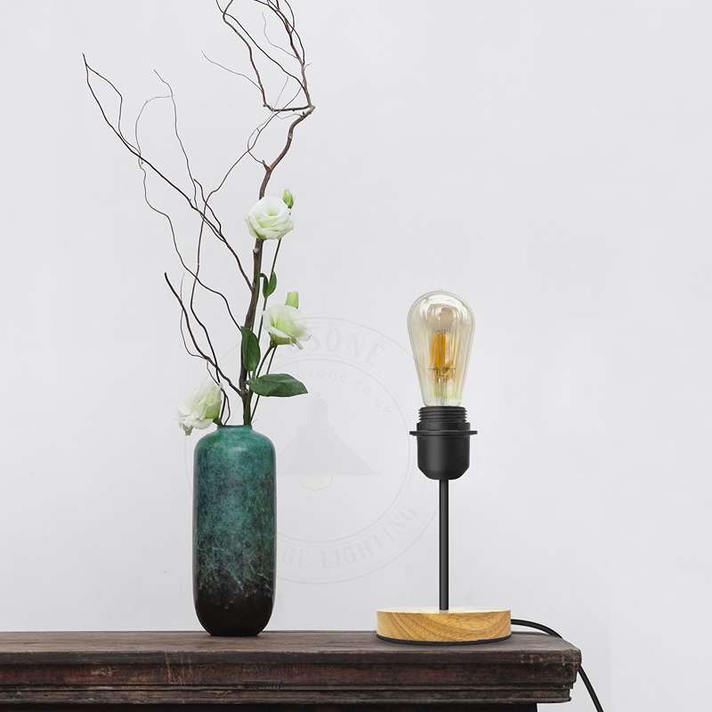 Vintage Black Table Lamp – E27 On/Off Switch~4563-3
